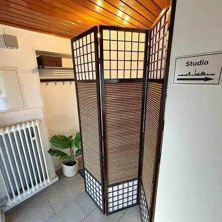 Apartment Quiet Garden-view Studio